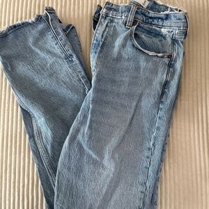 Abercrombie Ultra High Rise 90s Straight Jean